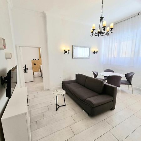 Lux Apartment Near Bridge ザダル エクステリア 写真